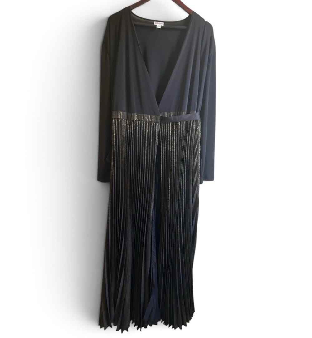 LuLaRoe DeAnne Elegant Collection 3XL NWT Black Metallic Pleated Maxi Dress